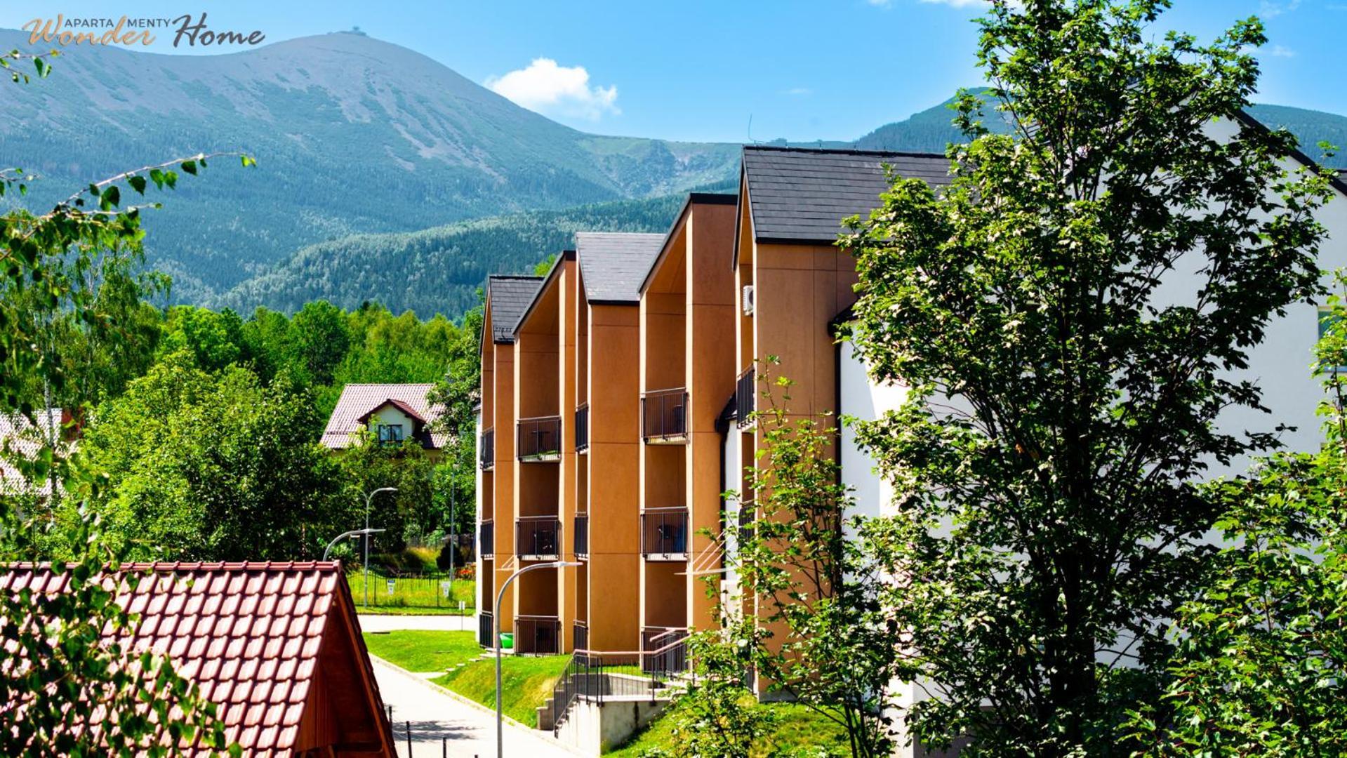 Wonder Home - Apartamenty W Malowniczej Okolicy, Z Balkonami I Widokiem Na Gory คาร์ปัตซ์ ภายนอก รูปภาพ