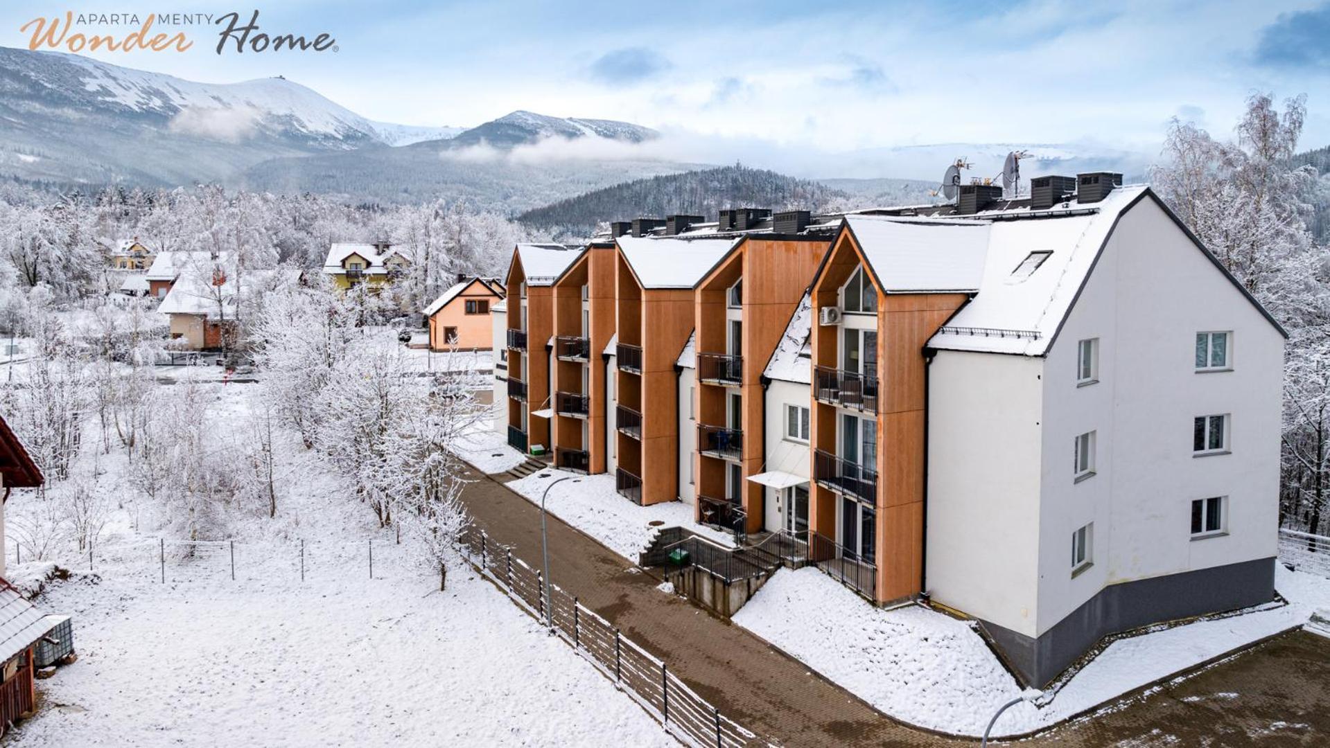 Wonder Home - Apartamenty W Malowniczej Okolicy, Z Balkonami I Widokiem Na Gory คาร์ปัตซ์ ภายนอก รูปภาพ